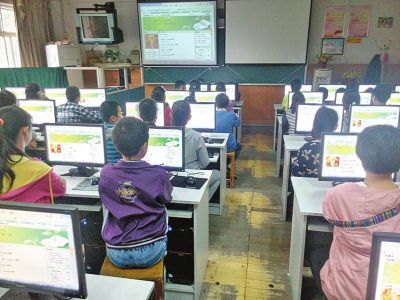 东方三小倡导学生文明上网(图)