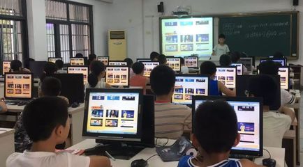 网络宣传周--加强小学生的网络安全教育