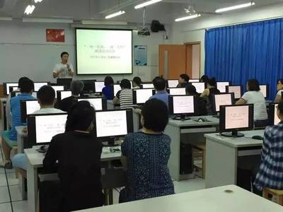 与时俱进强培训 师资引领促发展——江湾中心校举行2017年暑期教师校本研修